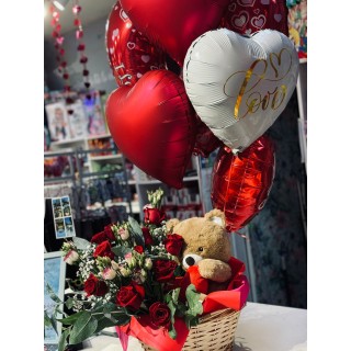 Caja Premium con rosas, peluche y globos en La Orotava