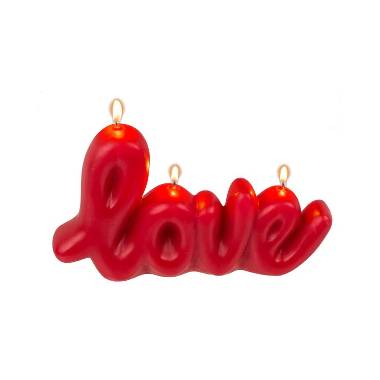 Vela Roja “LOVE”: Decoración y Detalle Romántico Perfecto