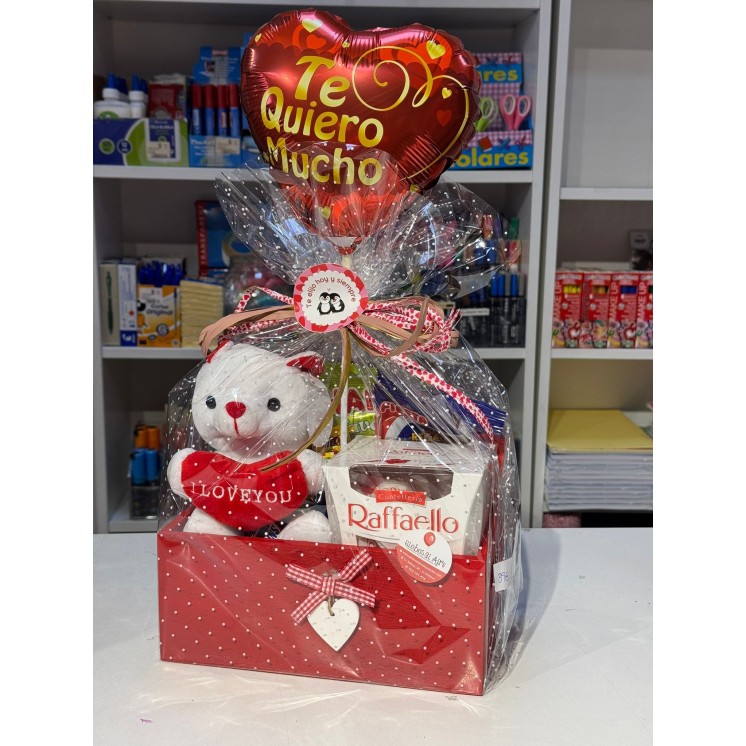 Cesta Love San Valentín con Peluche y Rafaello | Globos al aire decoración