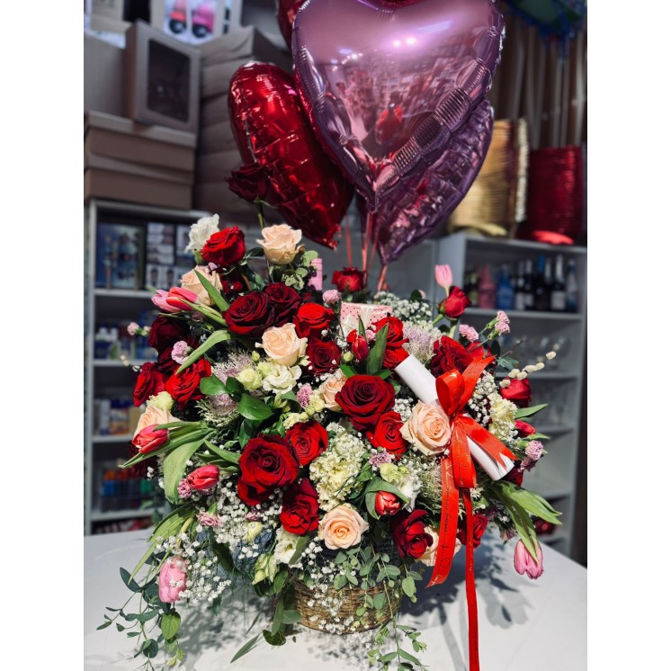 Arreglo Premium Love con Rosas y Globos San Valentín | Globos al aire decoración