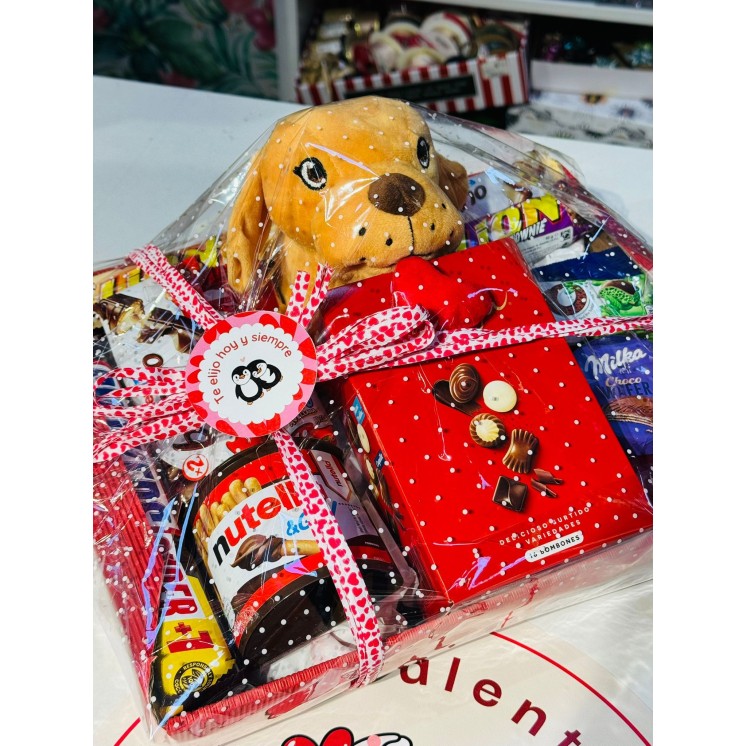 Bandeja con Peluche y Chocolate San Valentín | Globos al aire decoración