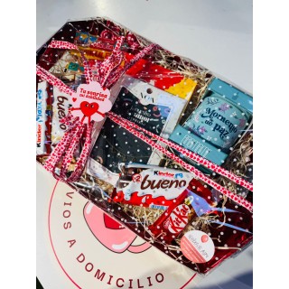 Bandeja romántica con pulsera “Love” y vela “Momento de Paz”. Un regalo elegante y lleno de significado para Enamorados