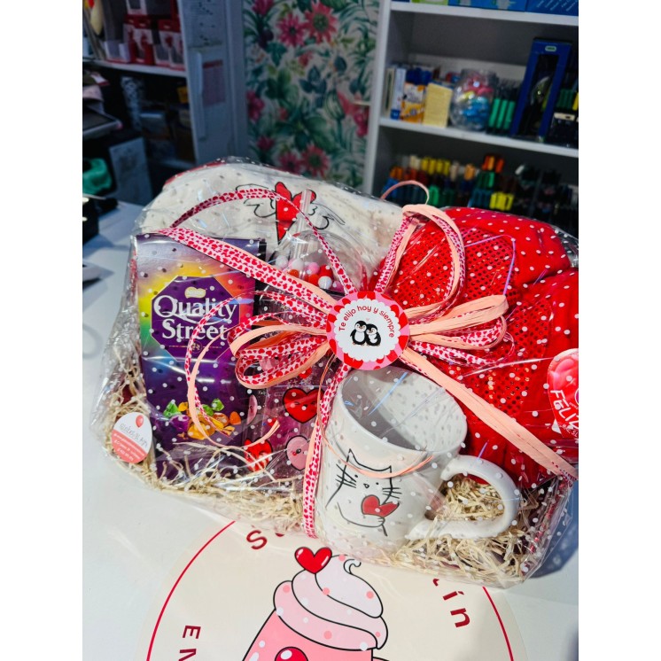 Cesta con Mucho Love | Regalo Romántico San Valentín